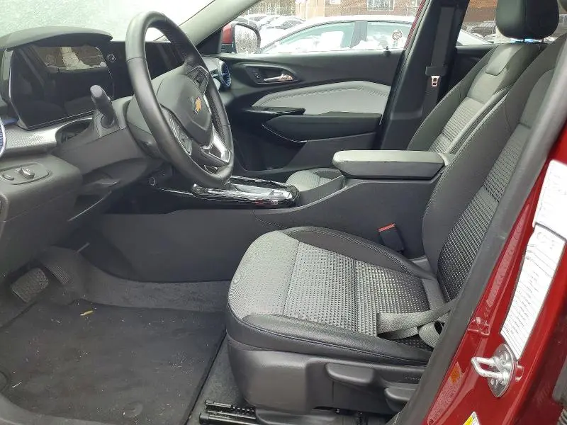 2025 CHEVROLET TRAX 1LT  