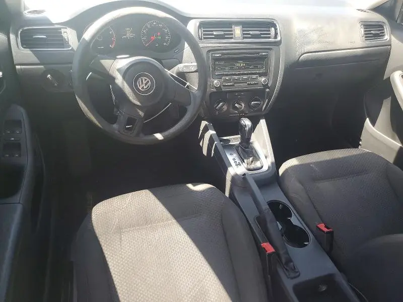 2013 VOLKSWAGEN JETTA BASE  