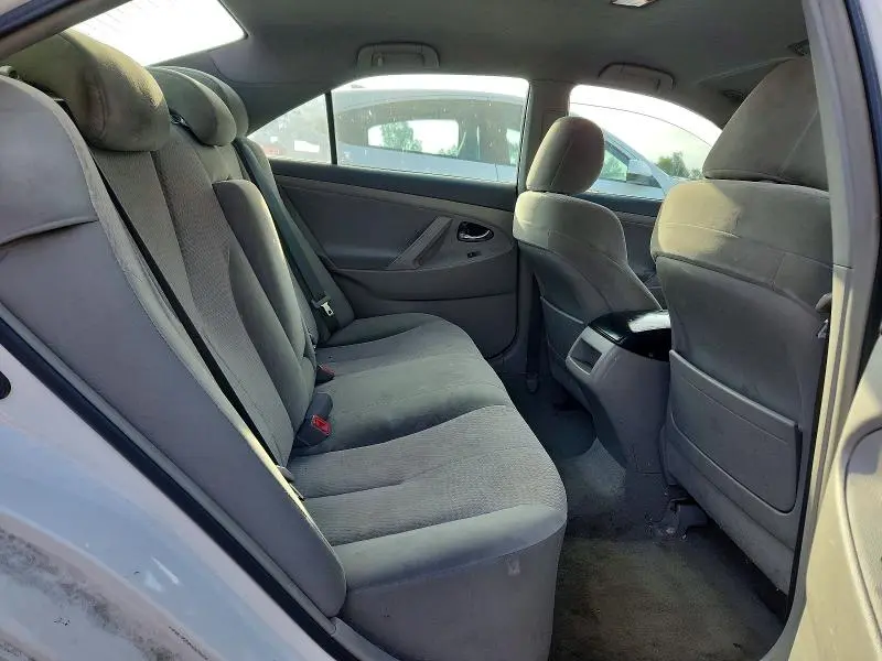 2011 TOYOTA CAMRY LE  