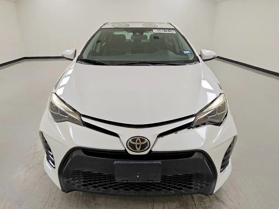 2017 TOYOTA COROLLA XSE  