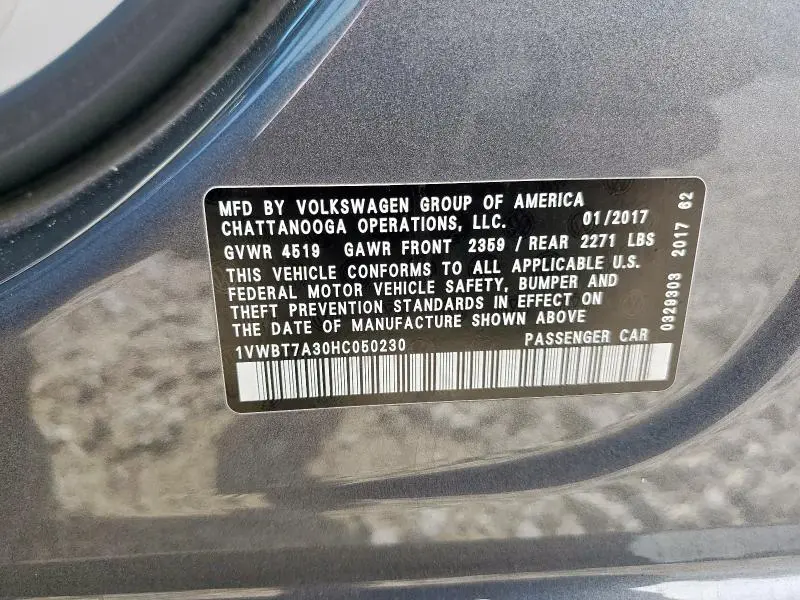 2017 VOLKSWAGEN PASSAT SE  