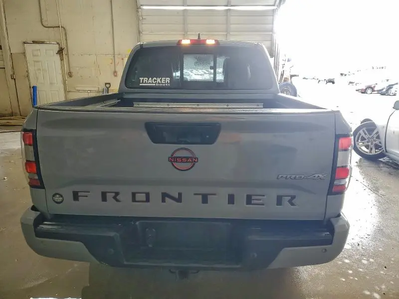 2022 NISSAN FRONTIER S  