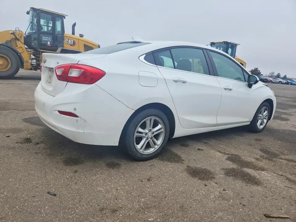 2017 CHEVROLET CRUZE LT  
