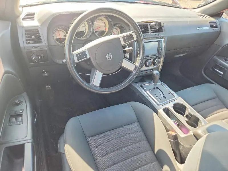 2010 DODGE CHALLENGER SE  