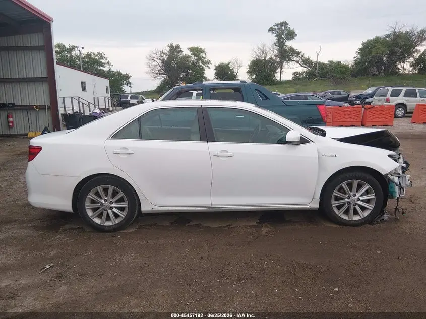 2012 TOYOTA CAMRY HYBRID XLE