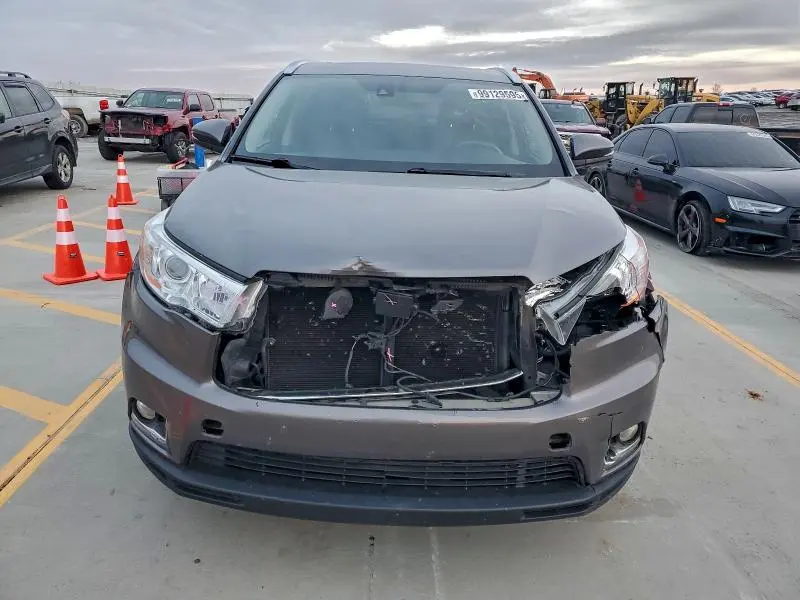 2015 TOYOTA HIGHLANDER LIMITED  