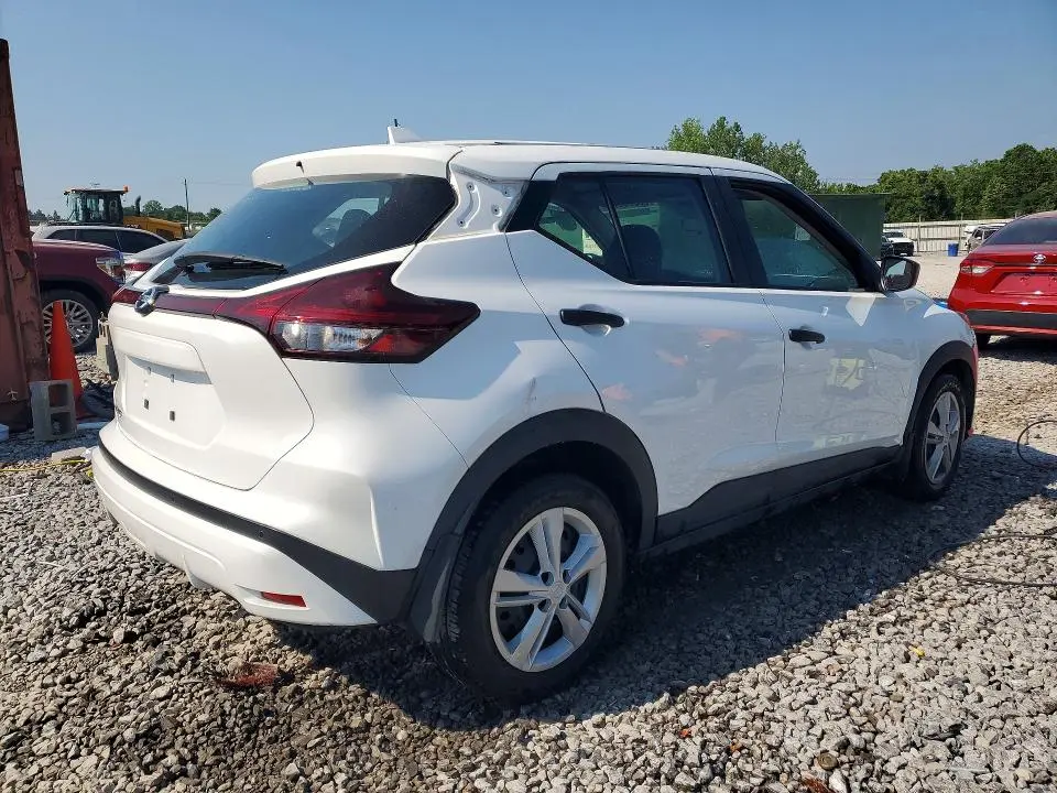 2021 NISSAN KICKS S  
