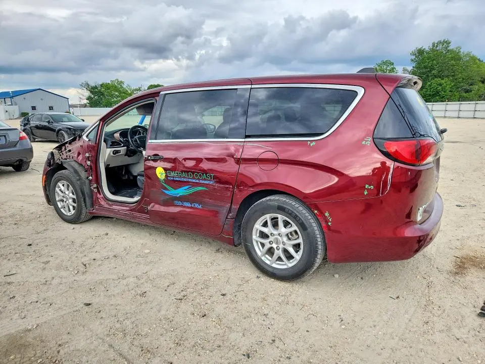 2022 CHRYSLER VOYAGER LX  