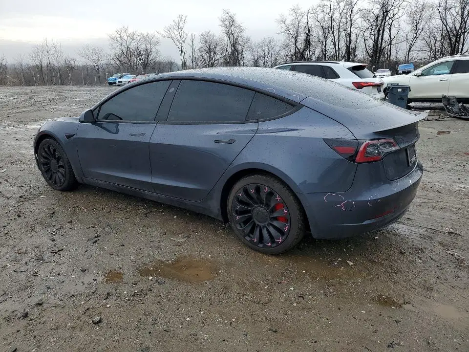 2022 TESLA MODEL 3   