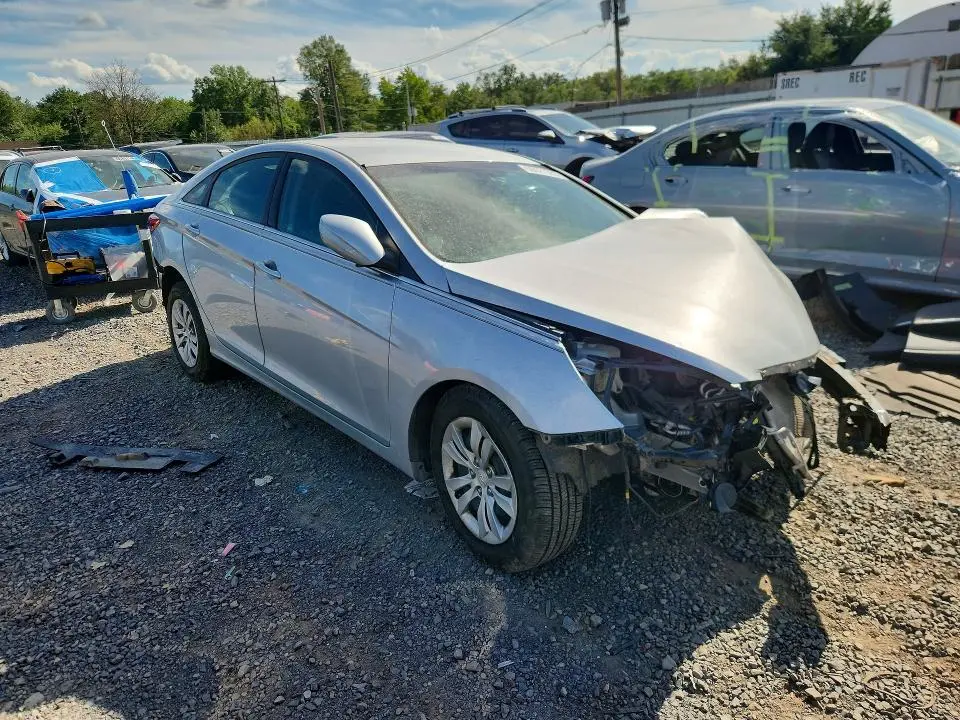 2012 HYUNDAI SONATA GLS  