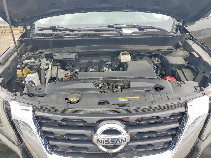 2017 NISSAN PATHFINDER SV  