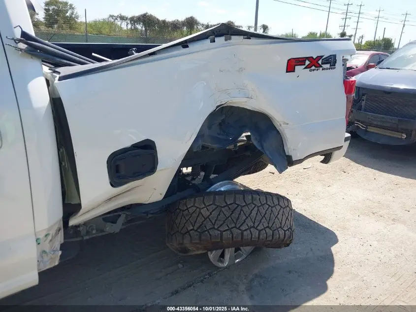 2022 FORD F-250 PLATINUM