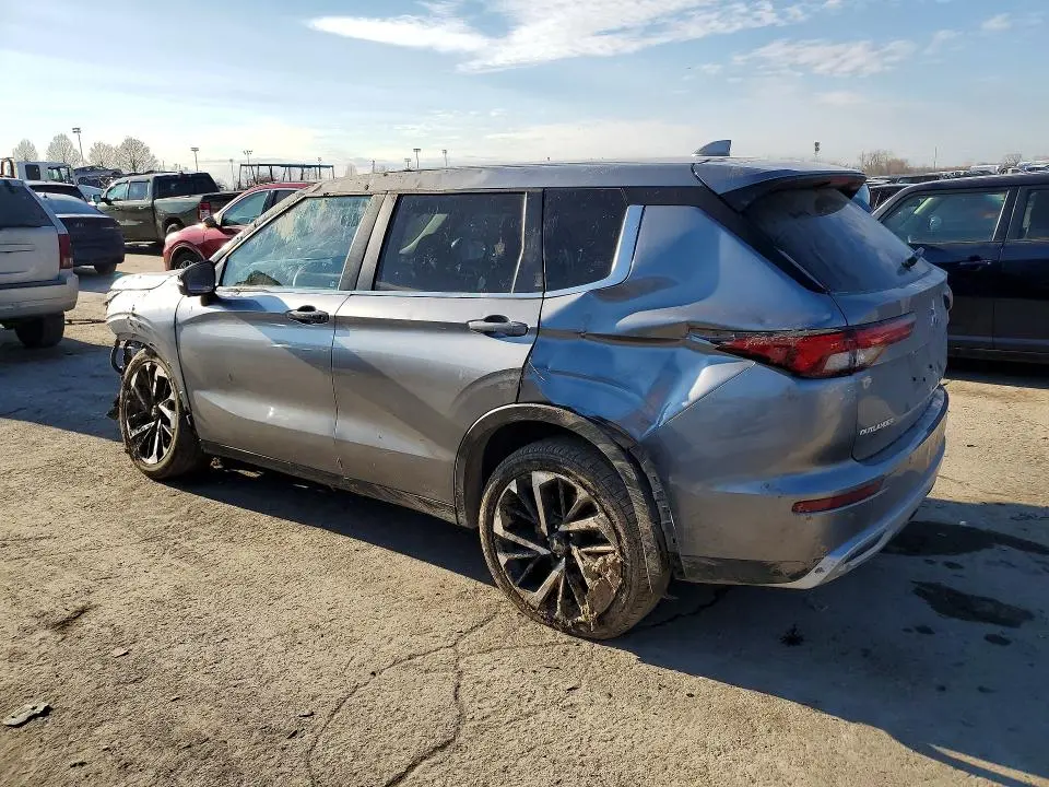 2024 MITSUBISHI OUTLANDER SE  