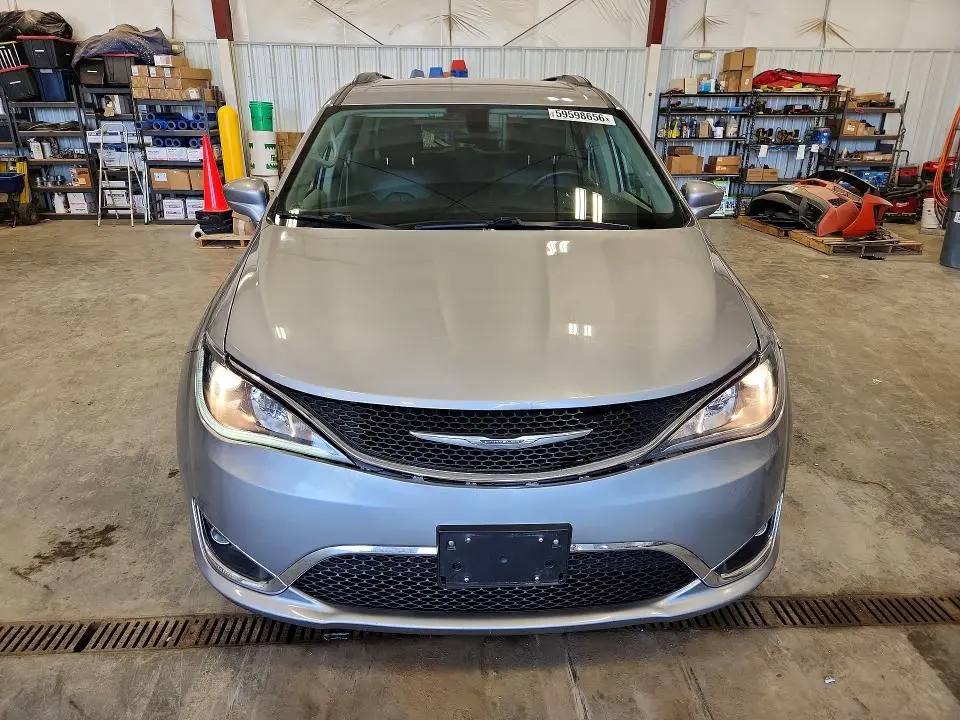2017 CHRYSLER PACIFICA TOURING L  