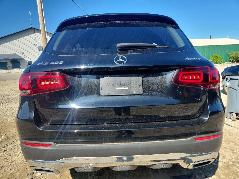 2022 MERCEDES-BENZ GLC 300 4MATIC  