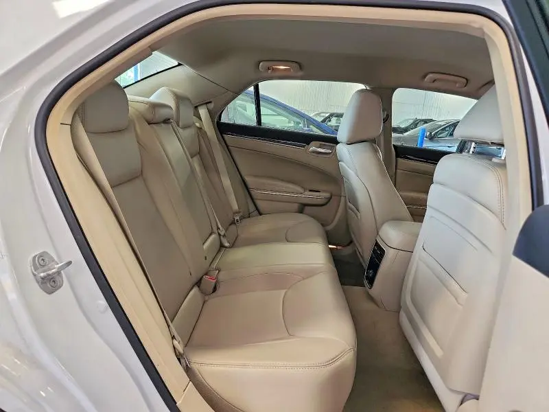 2013 CHRYSLER 300   