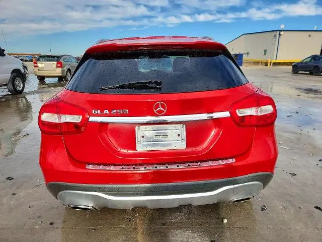 2018 MERCEDES-BENZ GLA 250  