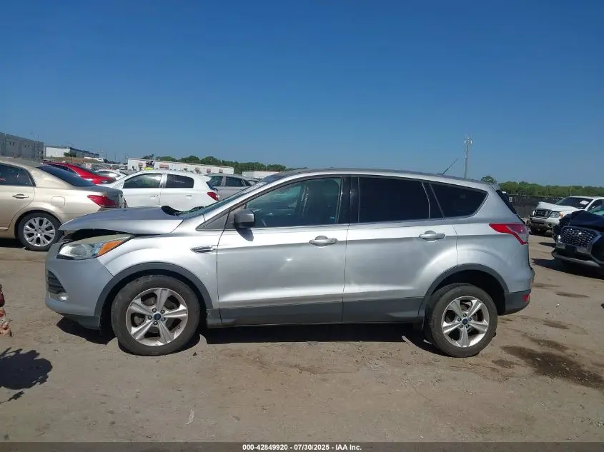 2015 FORD ESCAPE SE