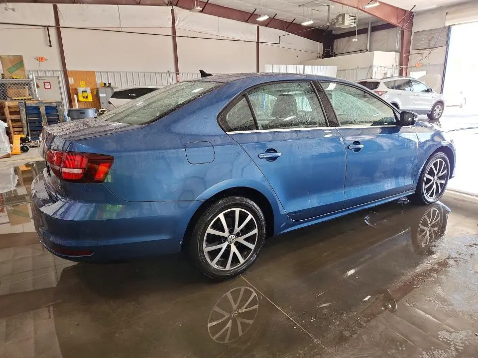 2017 VOLKSWAGEN JETTA SE  