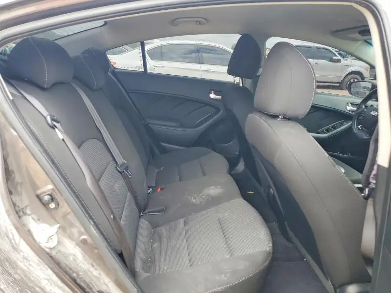 2018 KIA FORTE LX  