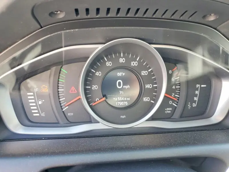 2014 VOLVO XC60 3.2  