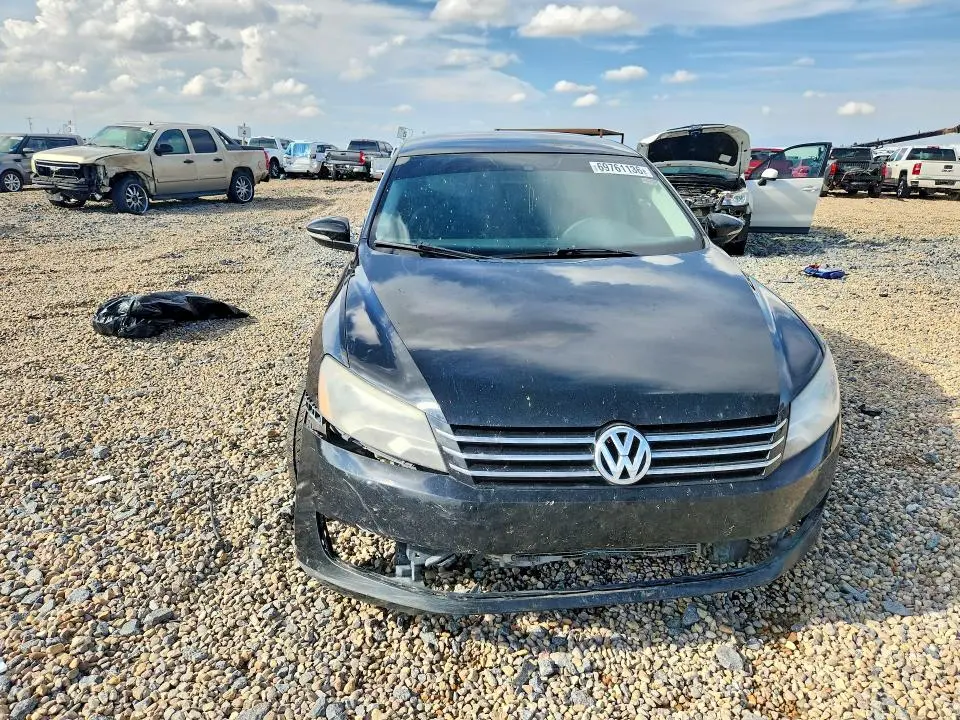 2012 VOLKSWAGEN PASSAT SE  