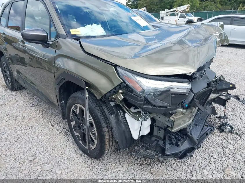 2025 SUBARU FORESTER PREMIUM