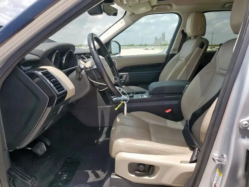 2019 LAND ROVER DISCOVERY SE  