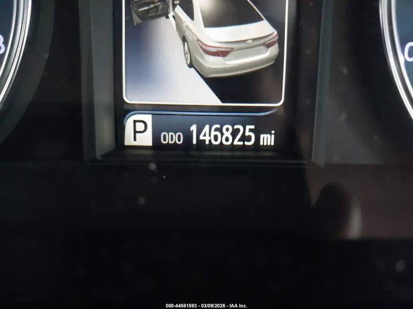 2016 TOYOTA CAMRY LE