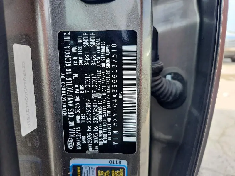 2016 KIA SORENTO LX  