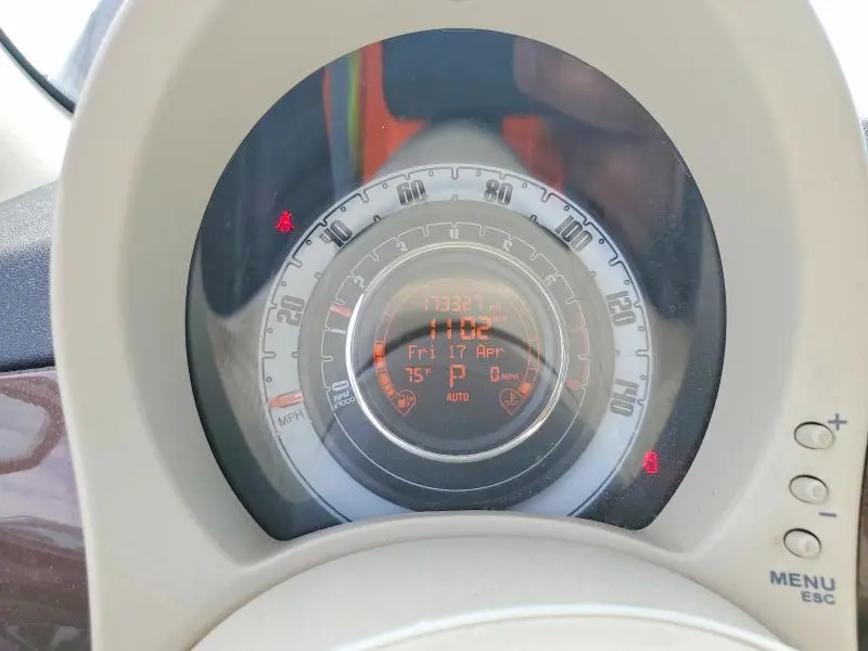 2012 FIAT 500 LOUNGE  