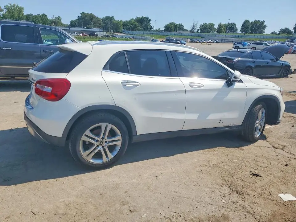 2019 MERCEDES-BENZ GLA 250 4MATIC  