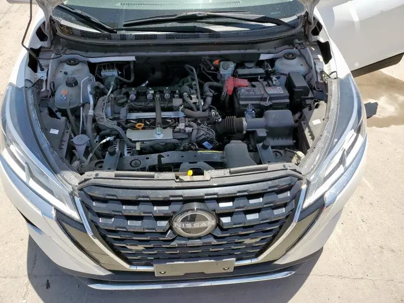 2022 NISSAN KICKS SV  