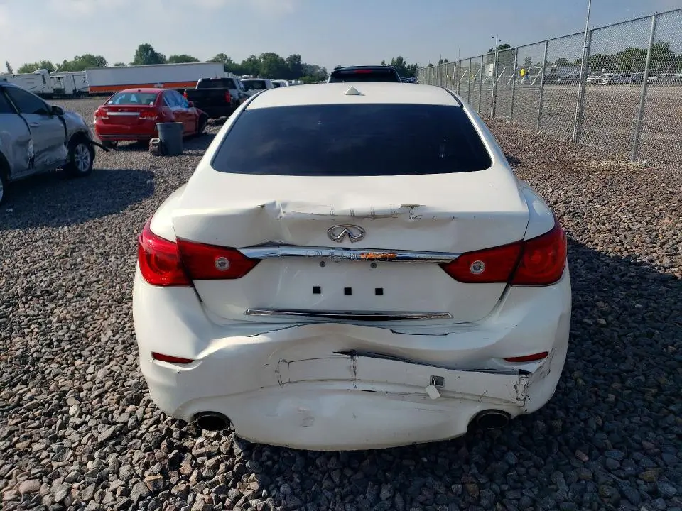 2015 INFINITI Q50 PREMIUM  