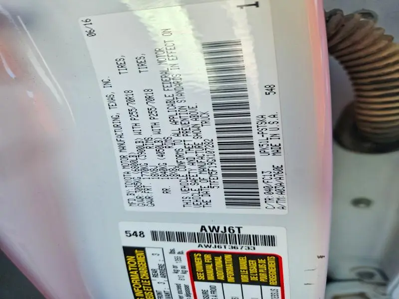 2016 TOYOTA TUNDRA CREWMAX SR5  