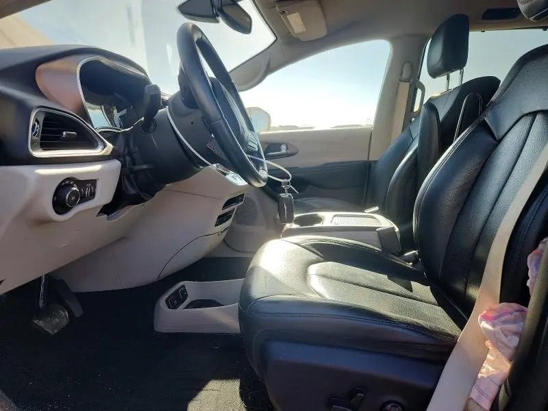 2017 CHRYSLER PACIFICA TOURING L PLUS  