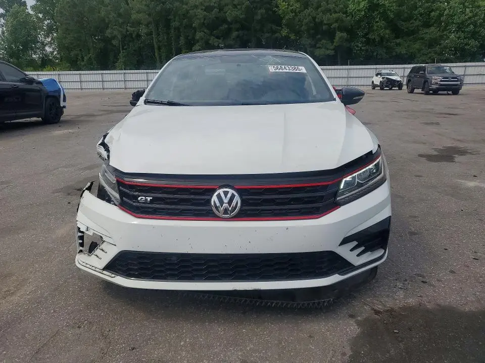 2018 VOLKSWAGEN PASSAT GT  