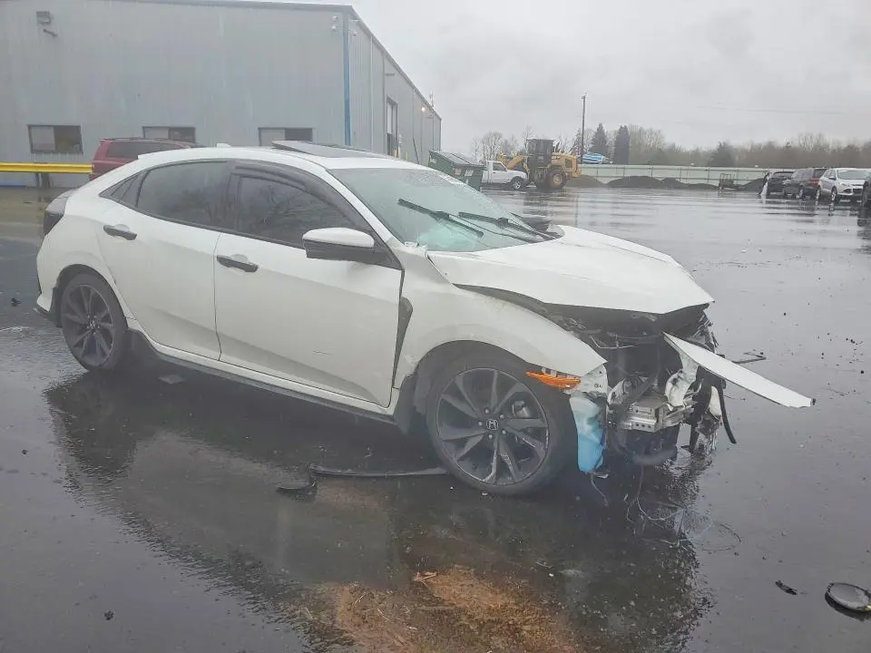 2019 HONDA CIVIC SPORT TOURING  