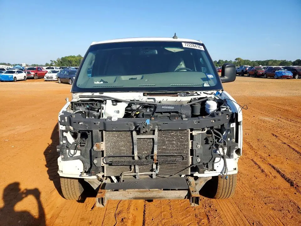 2020 GMC SAVANA G3500 LS  