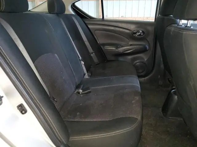 2018 NISSAN VERSA S  