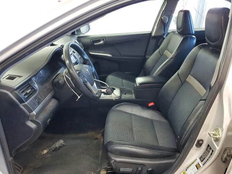 2014 TOYOTA CAMRY SE  
