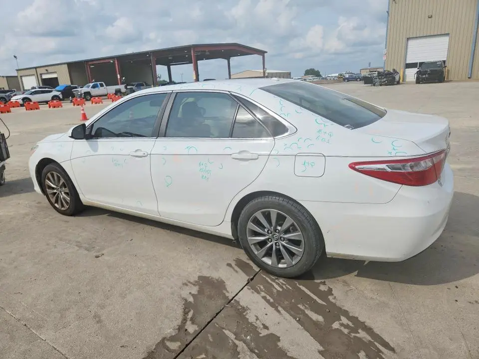 2017 TOYOTA CAMRY XLE  