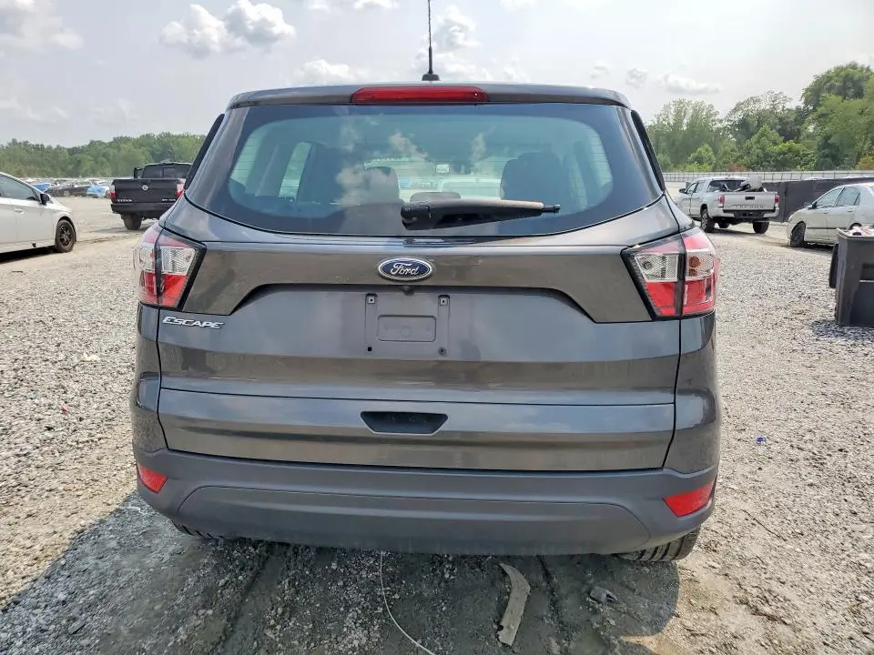 2018 FORD ESCAPE S  