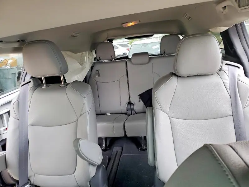 2025 TOYOTA SIENNA XLE 7-PASSENGER  