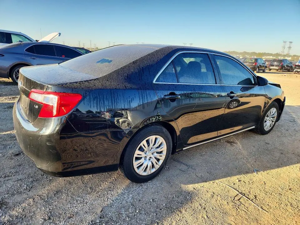2013 TOYOTA CAMRY LE  