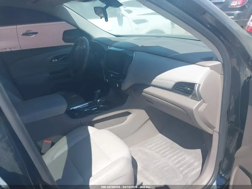 2020 CHEVROLET TRAVERSE FWD LT CLOTH