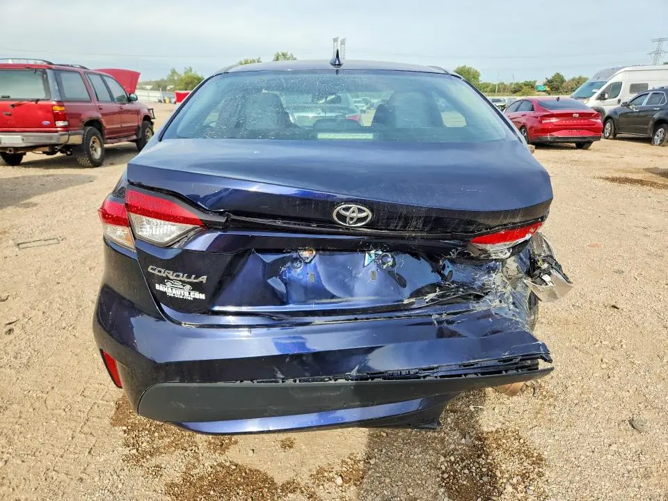 2022 TOYOTA COROLLA LE  