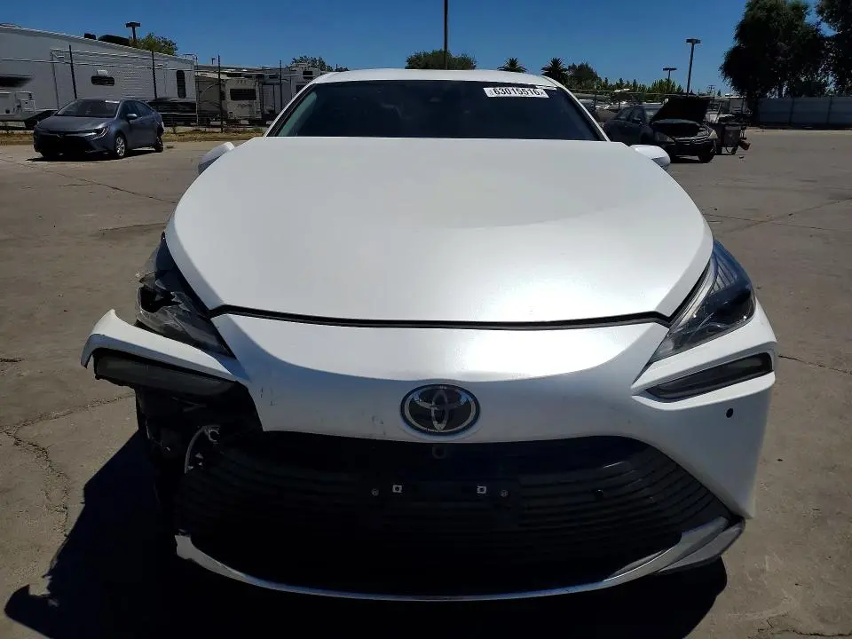 2022 TOYOTA MIRAI XLE  