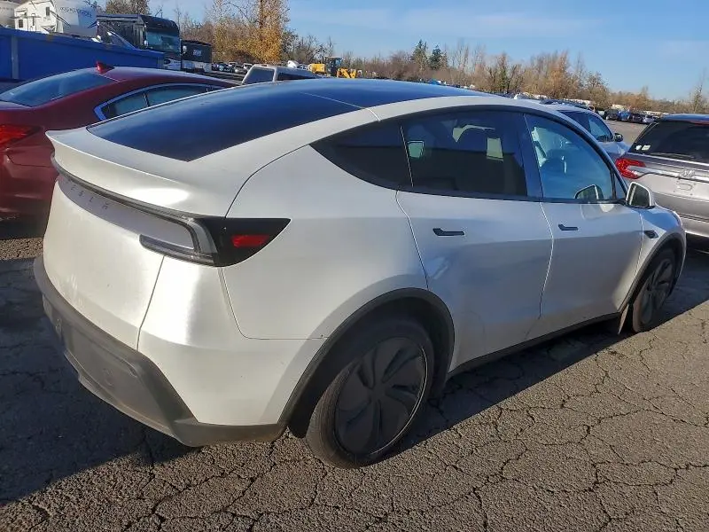 2026 TESLA MODEL Y   