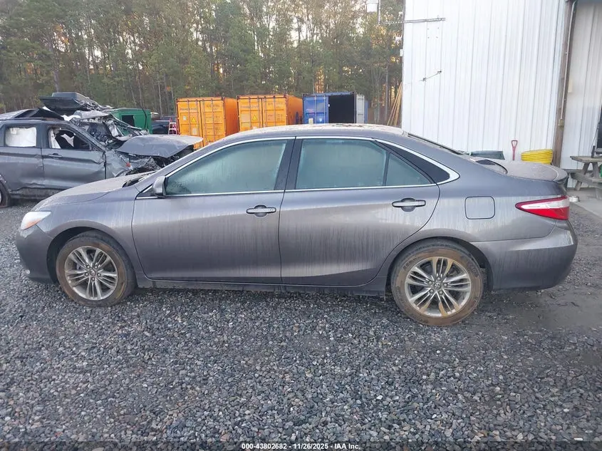 2017 TOYOTA CAMRY SE